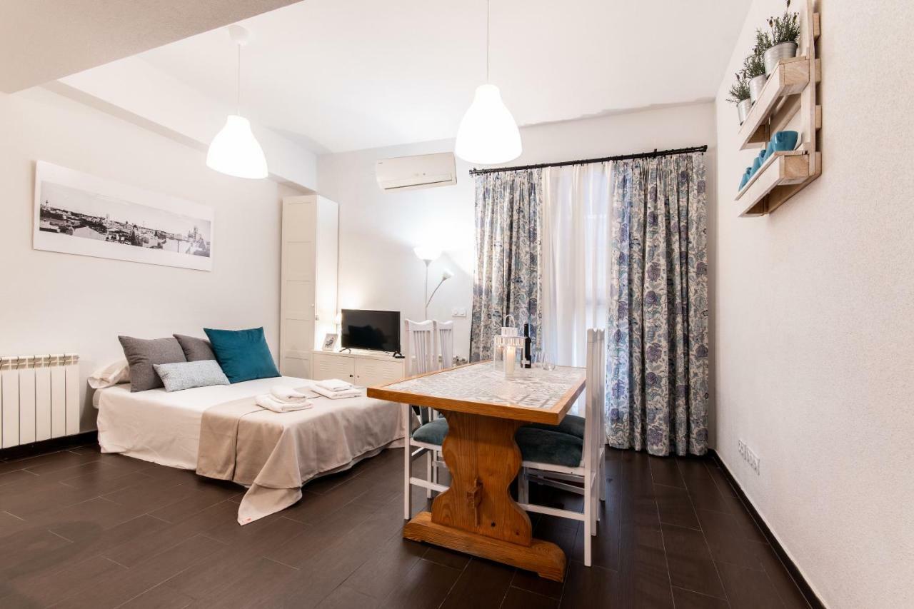 1 Habitacion Apartamento Temporada Lucero Madrid Luaran gambar